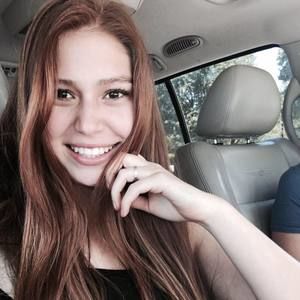 Meet your Posher, Chloe